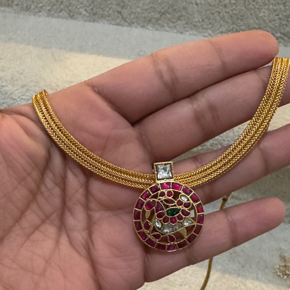Elegant Kundan Gold plated chocker style Necklace